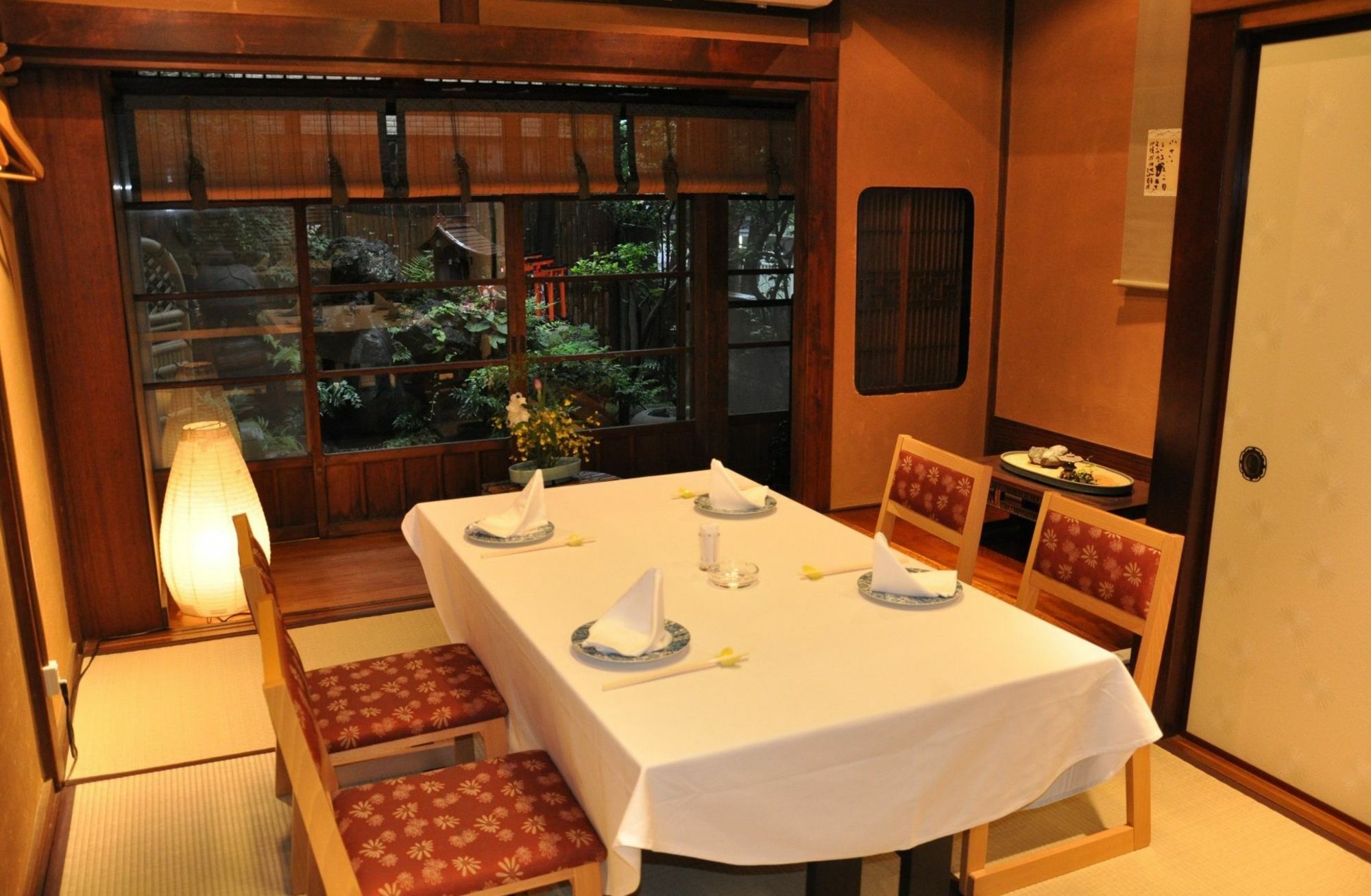 Yamanaka Ryokan Токио Экстерьер фото